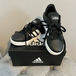 Boys Adidas Sneakers Size 12